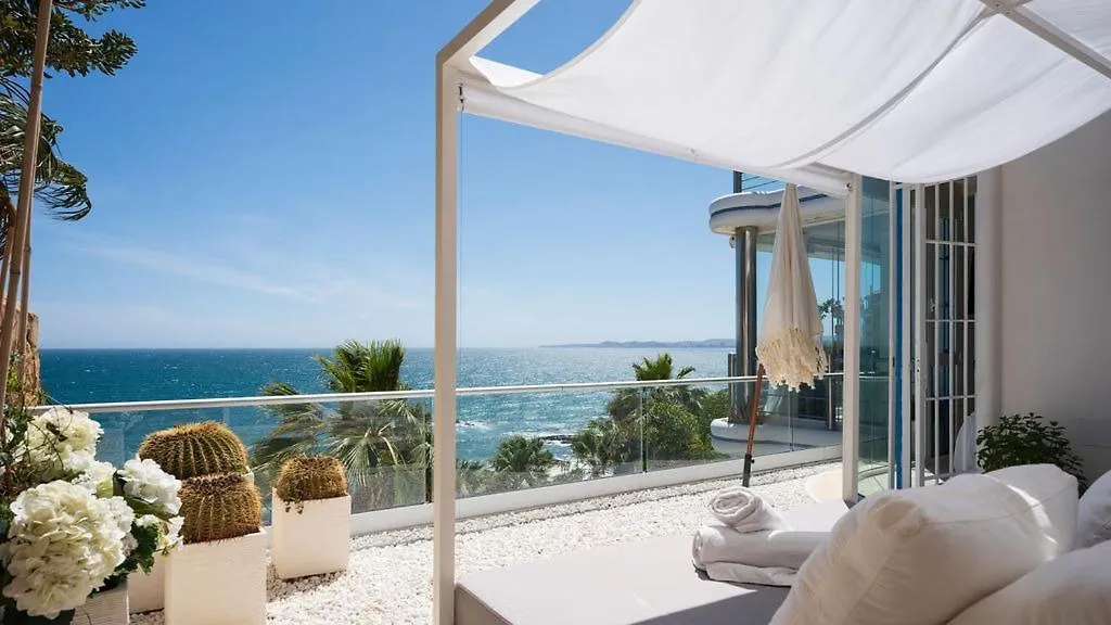 Waterfront Beach Paradise Apartment Benalmádena