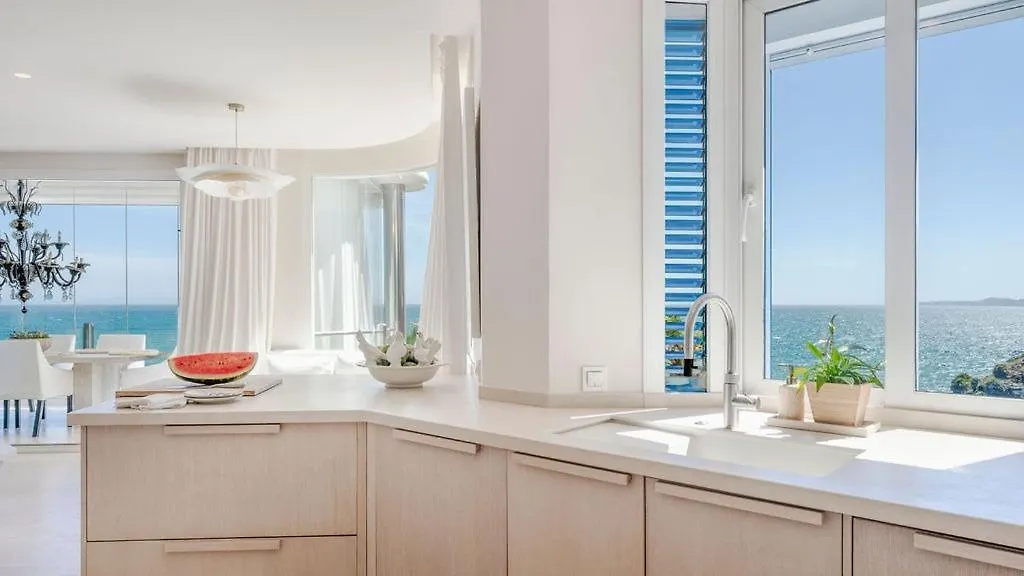 Waterfront Beach Paradise Apartment Benalmádena 0*,